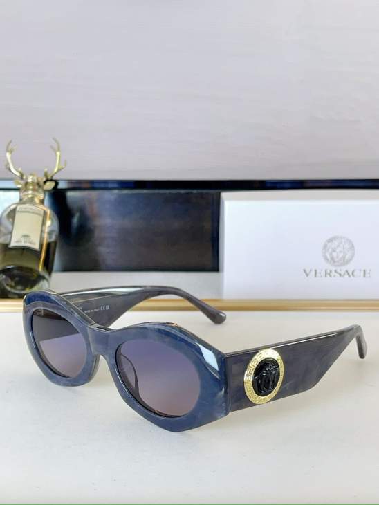 Picture of Versace Sunglasses _SKUfw80049504fw